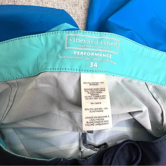 Vineyard Vines Performance Board Shorts - Picture 6 of 6